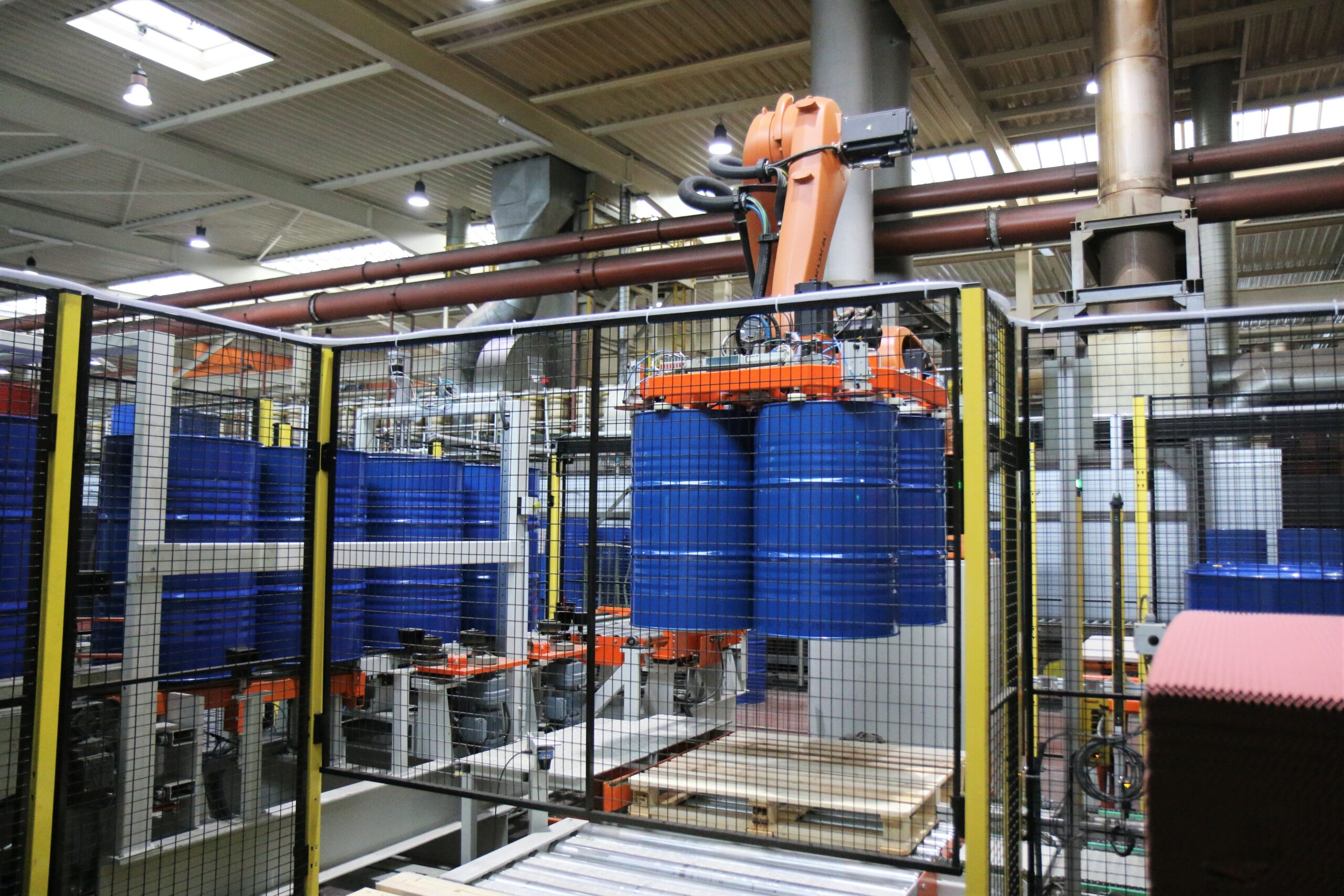 Robot Palletizing Steel Drums